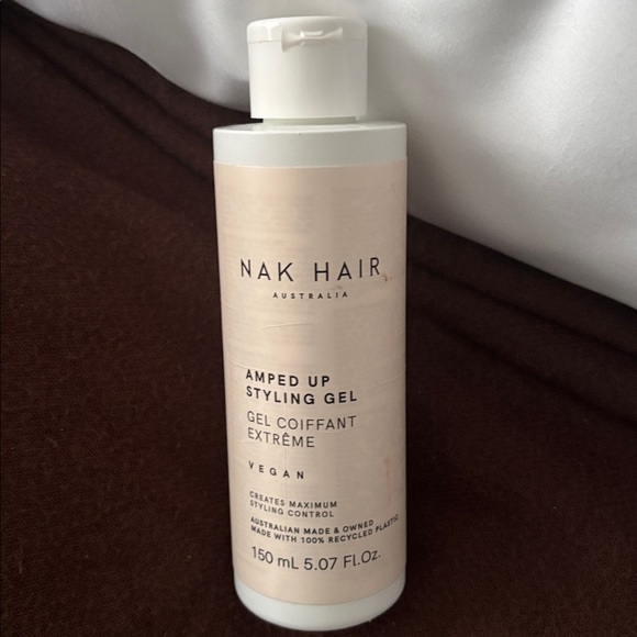 Nak Hair Australia Amped Up Styling Gel - White - Picture 5 of 9